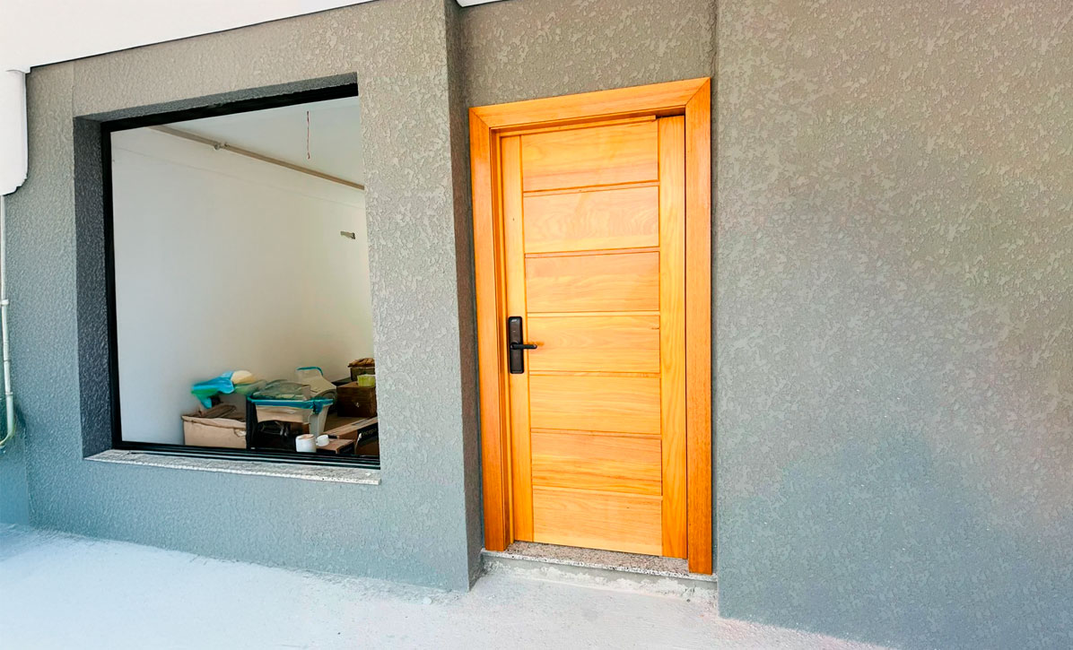 porta-instalada